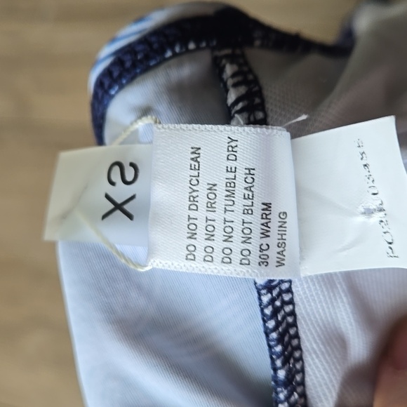 Yonique Swim Top - Picture 6 of 8